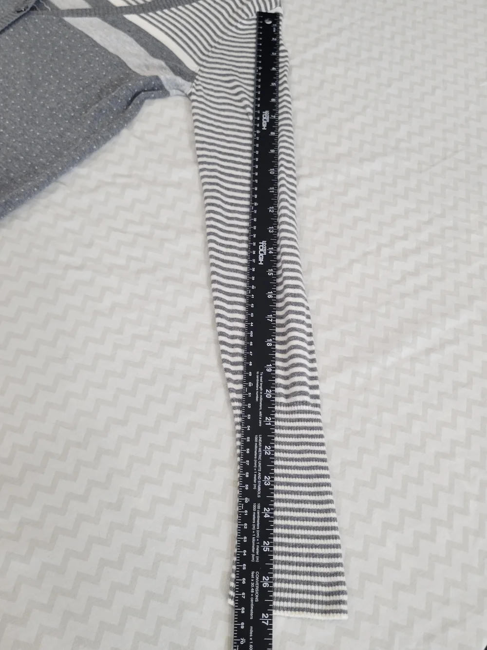 American Eagle Outfitters Gray & White Striped V-Neck Button Cardigan - Picture 6 of 10
